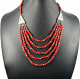 Collier ethnique artisanal avec pierres de couleur rouge