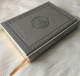 Le Saint Coran version arabe (Lecture Hafs) de luxe avec couverture en cuir couleur argent (Gris argente) - 14 x 20 cm