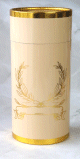 Grand Coffret Cadeau Priere Tapis et chapelet de luxe (boite ronde doree) - Couleur Blanc creme (beige clair)