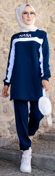 Survêtement décontracté "NASA" - Tenue de sport 2 pièces pour femme (Grandes tailles et Hidjab pas cher en ligne) - Couleur bleu nuit Survetement decontracte "NASA" - Tenue de sport 2 pieces pour femme (Grandes tailles et Hidjab pas cher en ligne) - Couleur bleu nuit